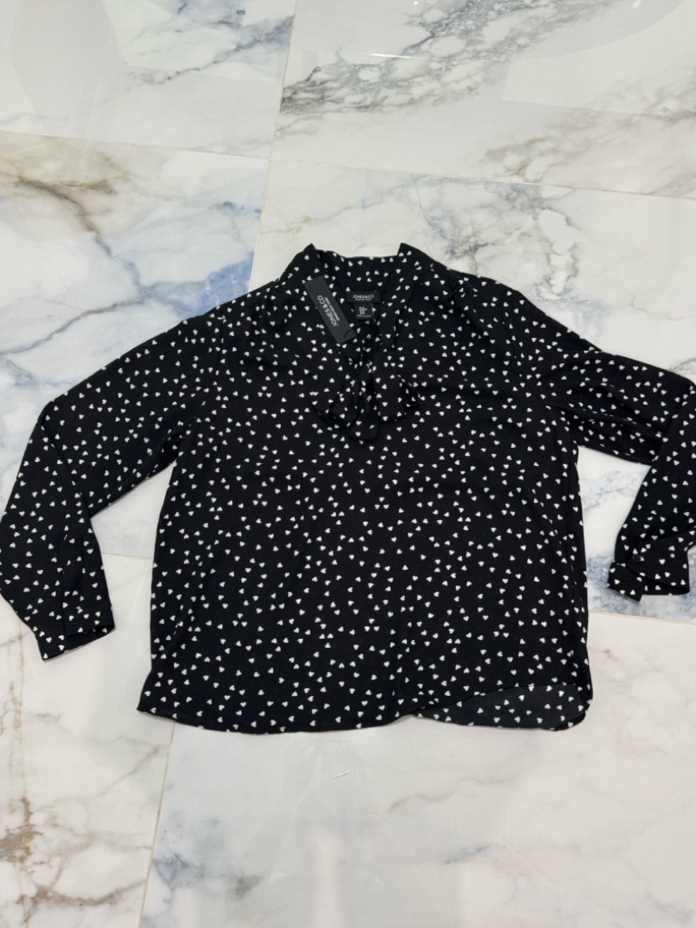 New Jones New York Black Heart Print Long Sleeve Button Down Blouse Medium prep